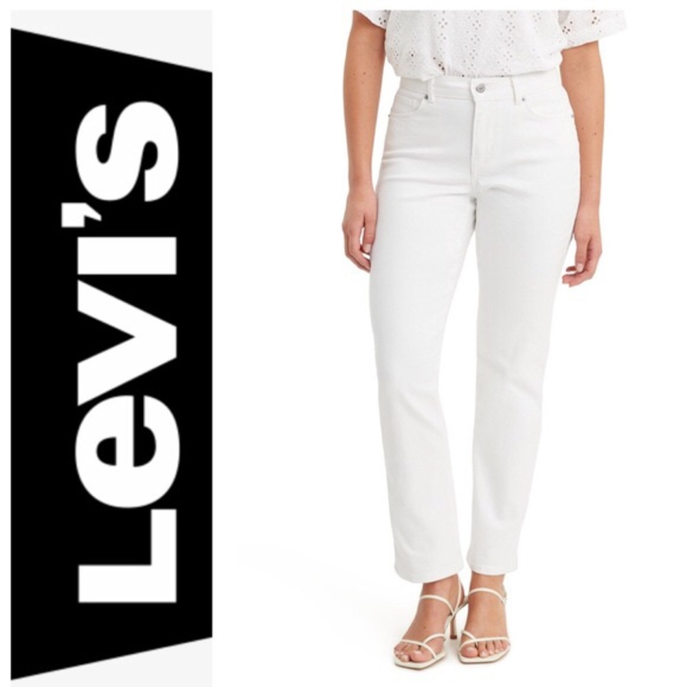 NWT Levi's Classic Straight White Jeans